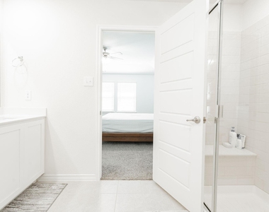 555 Delaware Road - Photo Thumbnail 26