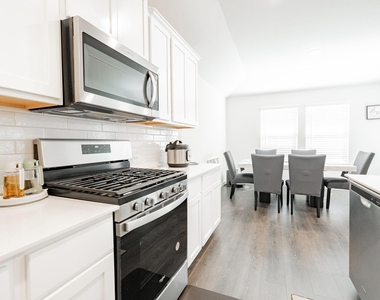 555 Delaware Road - Photo Thumbnail 18