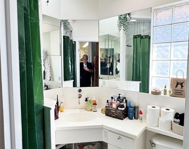 2504 State Street - Photo Thumbnail 9