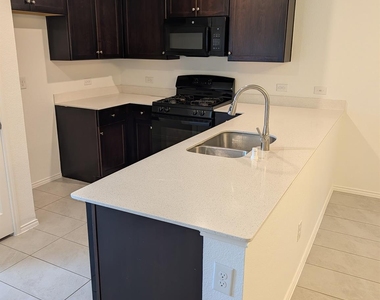 3613 Harper St - Photo Thumbnail 5