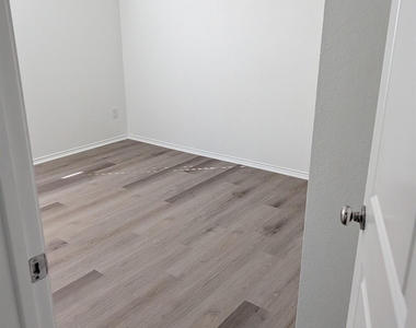 3613 Harper St - Photo Thumbnail 4