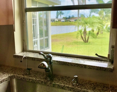 6333 Stanley Lane - Photo Thumbnail 8
