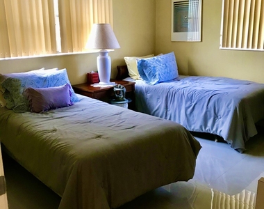 6333 Stanley Lane - Photo Thumbnail 13