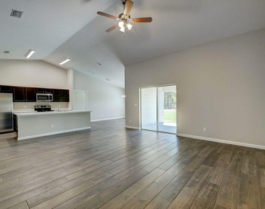1913 Sw Swift Avenue - Photo Thumbnail 8