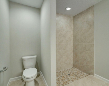 1913 Sw Swift Avenue - Photo Thumbnail 19