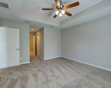 1913 Sw Swift Avenue - Photo Thumbnail 14