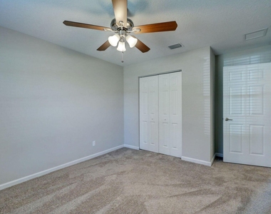 1913 Sw Swift Avenue - Photo Thumbnail 29