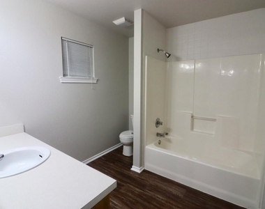 1124 W Spring Street - Photo Thumbnail 7