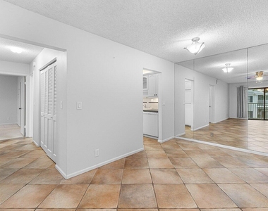 120 Cypress Club Drive - Photo Thumbnail 4