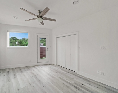 1022 Eldorado Avenue - Photo Thumbnail 8