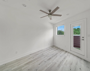 1022 Eldorado Avenue - Photo Thumbnail 7