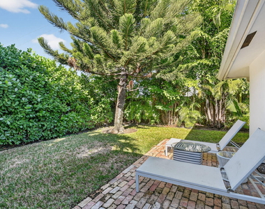2904 Spanish Trail - Photo Thumbnail 11