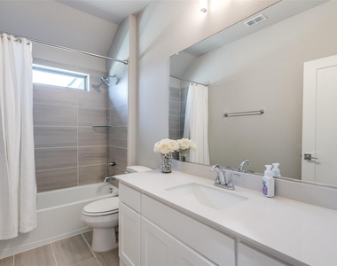 4801 Sagan Drive - Photo Thumbnail 23