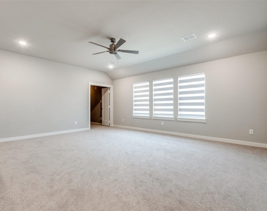 4801 Sagan Drive - Photo Thumbnail 7