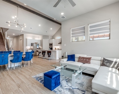 4801 Sagan Drive - Photo Thumbnail 8
