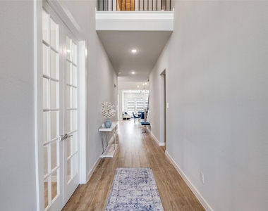 4801 Sagan Drive - Photo Thumbnail 5