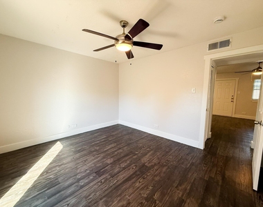 5928 Fletcher Avenue - Photo Thumbnail 14