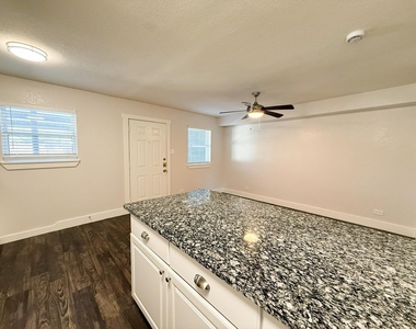 5928 Fletcher Avenue - Photo Thumbnail 9
