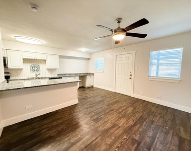 5928 Fletcher Avenue - Photo Thumbnail 10