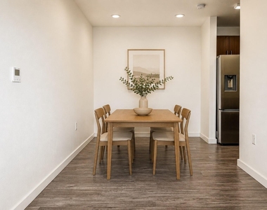 3022 Forest Lane - Photo Thumbnail 3