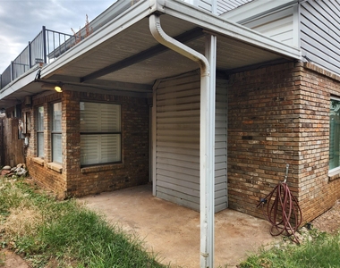 1425 Palmnold Circle W - Photo Thumbnail 24