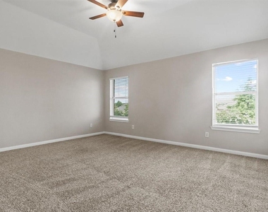 12233 Macaroon Lane - Photo Thumbnail 17