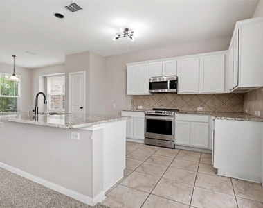 12233 Macaroon Lane - Photo Thumbnail 7