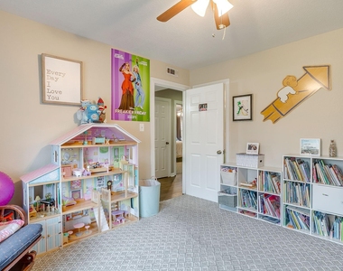 5305 Morley Avenue - Photo Thumbnail 14