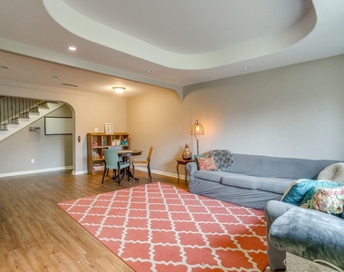 5305 Morley Avenue - Photo Thumbnail 4