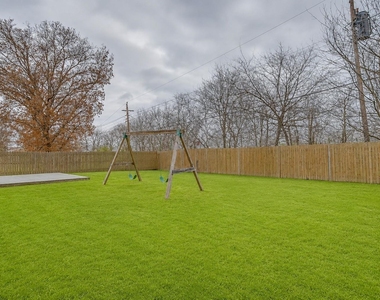 5305 Morley Avenue - Photo Thumbnail 36
