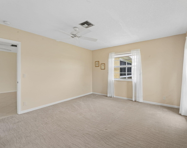 1080 Mahogany Way - Photo Thumbnail 18