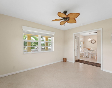 1080 Mahogany Way - Photo Thumbnail 25