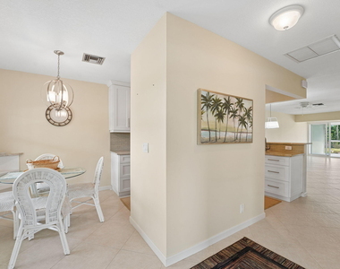 1080 Mahogany Way - Photo Thumbnail 3