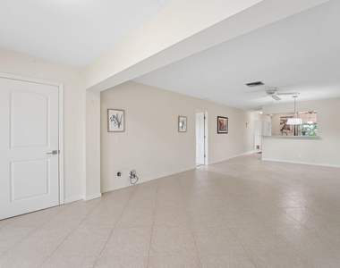 1080 Mahogany Way - Photo Thumbnail 15