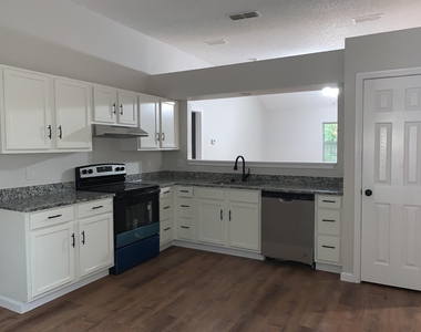 120 Plumthicket Lane - Photo Thumbnail 3