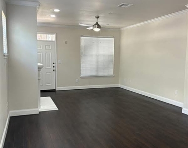 5445 Caruth Haven Lane - Photo Thumbnail 6