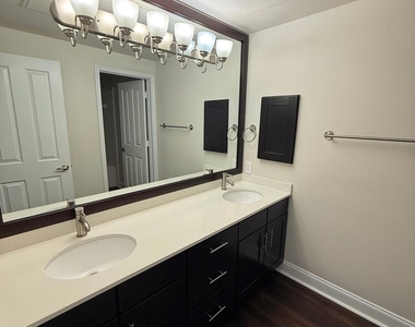 5445 Caruth Haven Lane - Photo Thumbnail 8