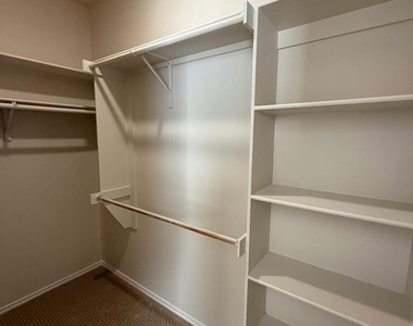 5445 Caruth Haven Lane - Photo Thumbnail 10