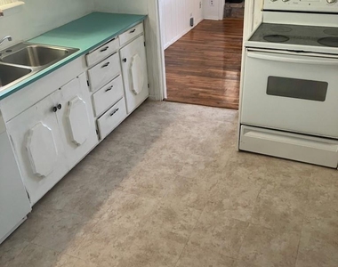 739 Iberis Road S - Photo Thumbnail 2