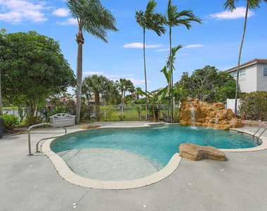 7259 Norwich Lane - Photo Thumbnail 26