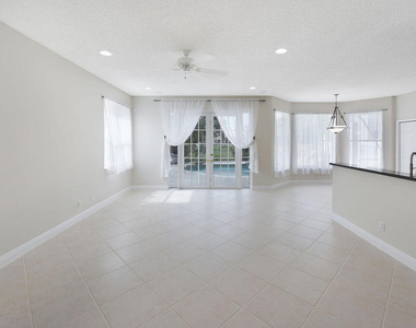 7259 Norwich Lane - Photo Thumbnail 8
