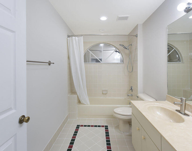 7259 Norwich Lane - Photo Thumbnail 16