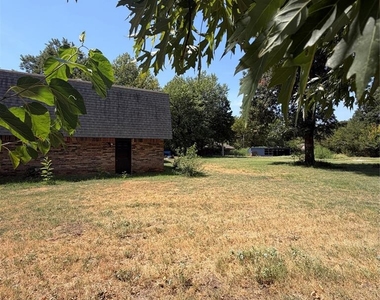 237 E Mohr Lane - Photo Thumbnail 1