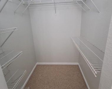161 Sw Palm Drive - Photo Thumbnail 12