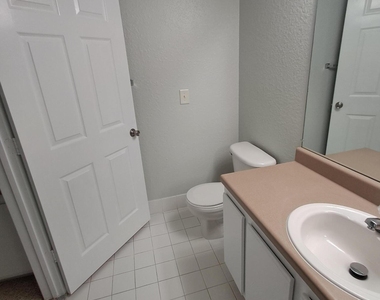 161 Sw Palm Drive - Photo Thumbnail 14