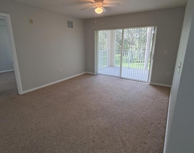161 Sw Palm Drive - Photo Thumbnail 8