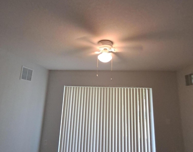161 Sw Palm Drive - Photo Thumbnail 15