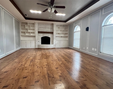 2501 Landershire Lane - Photo Thumbnail 2
