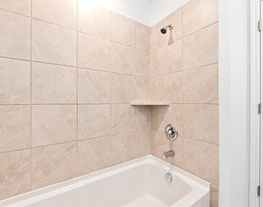 10912 Sw 22nd Street - Photo Thumbnail 12