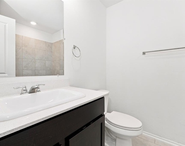 10912 Sw 22nd Street - Photo Thumbnail 11